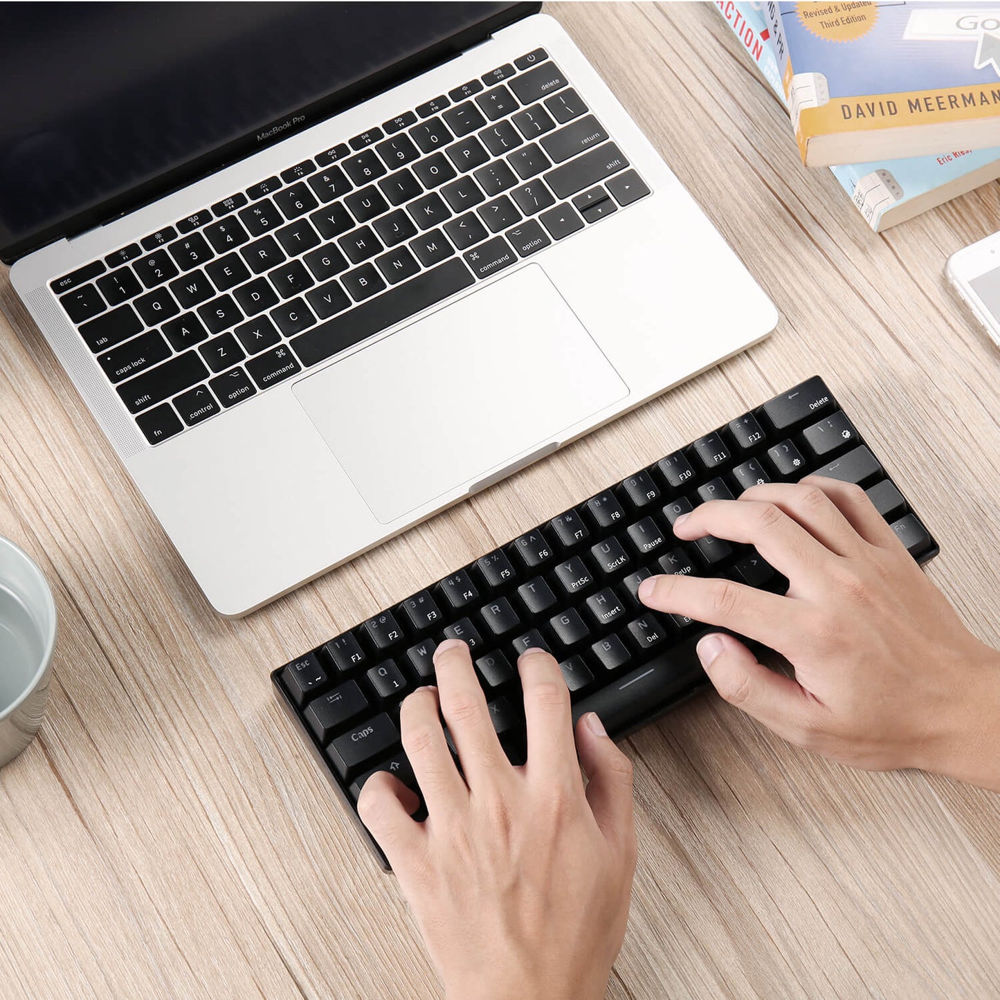 Teclado Royal Kludge RK61